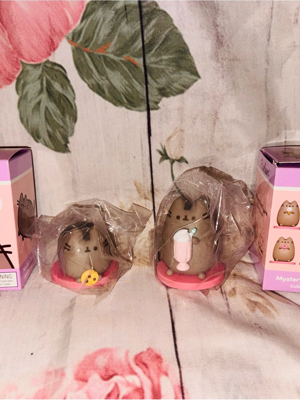 Pusheen Vinyl Figures Bundle: Milkshake & Cookie